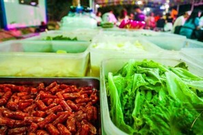 Dining - Leyou Self-driving Desert Camping Base (Dunhuang)