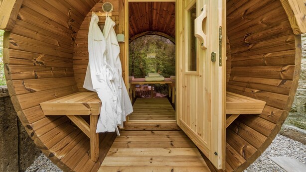 Unclassified image, 1 of 38, button - Romantic Riverside Cottage by the beach with Hot Tub, Sauna & Log Burner - Former Art Studio of Samu (Lamorna)