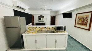 Junior Studio Suite | In-room safe, individually furnished, bed sheets - Maya del Carmen Hotel (Playa del Carmen)