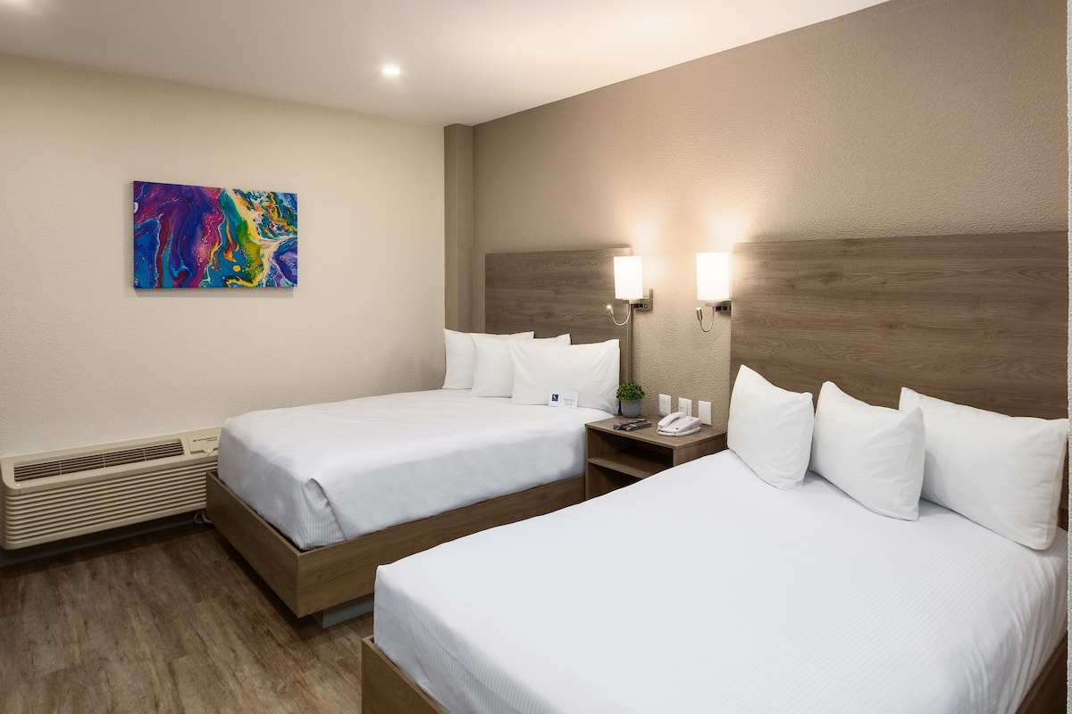 In-room safe, desk, laptop workspace, blackout drapes