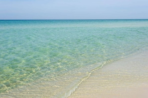 Camastros y toallas de playa