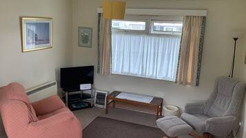 Smart-tv, videospil, dvd-afspiller, bøger