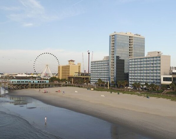 Am Strand, Liegestühle, Strandtücher