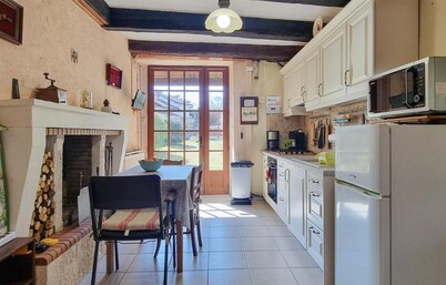 3 bedroom nice home in Taizé-Aizie