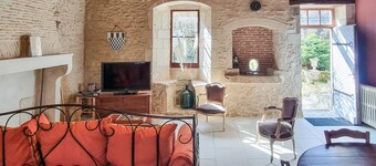 Pet friendly home in Taizé-Aizie with WiFi