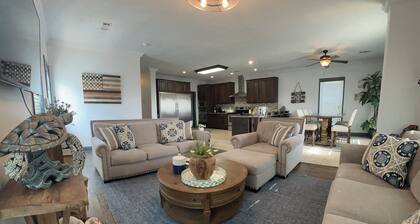 Venice Marina Prime Location! 4 Bedroom 2.5 Bath