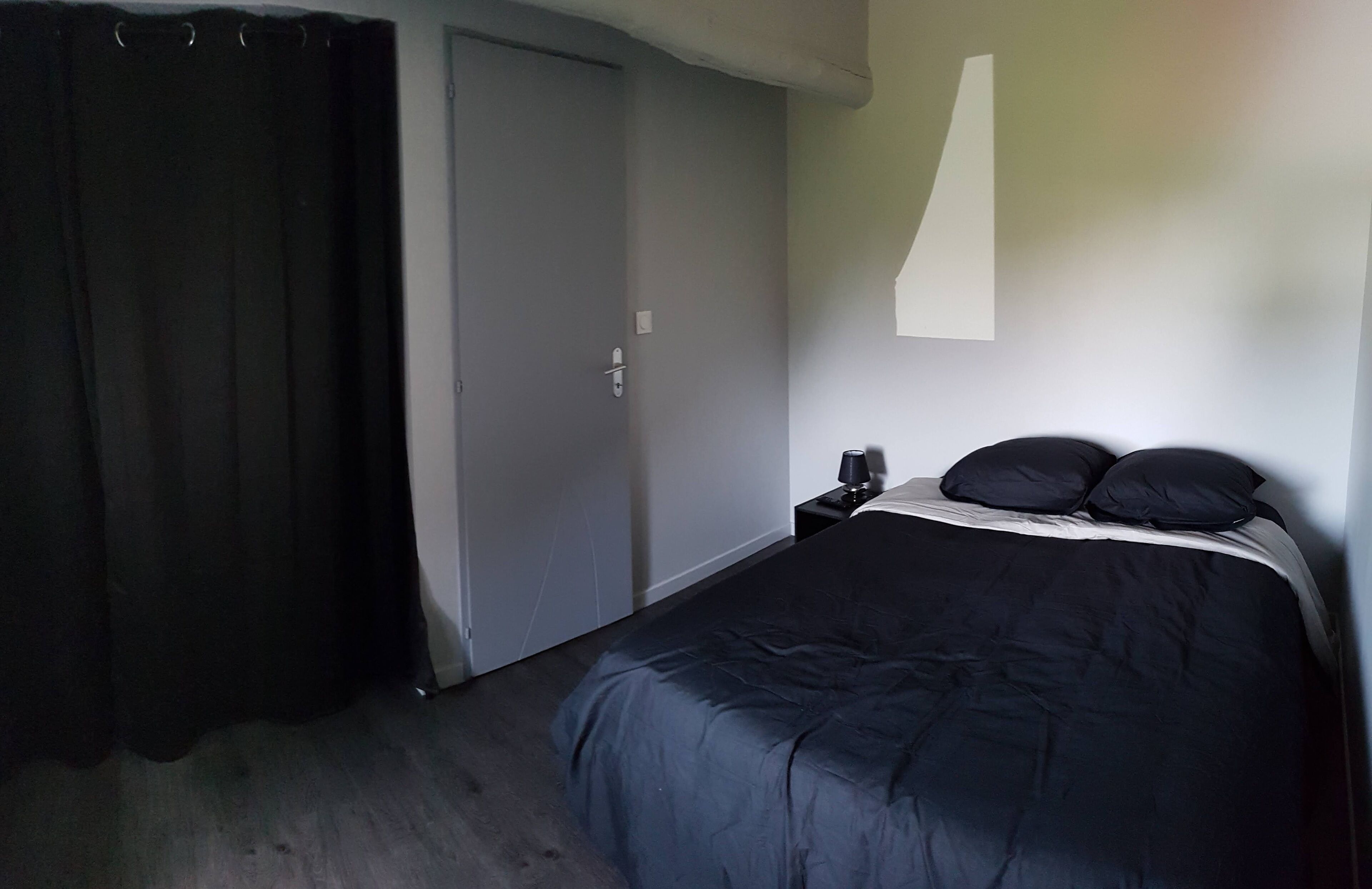 Petite Maison Moderne à la Campagne