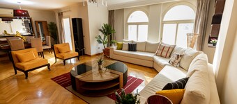 โรงแรมโอ๊คออร์คิดออพูลเล้นท์ 2 ห้องนอนอพาร์ทเม้นท์พร้อมห้องเสื้อผ้าเดินเข้าได้