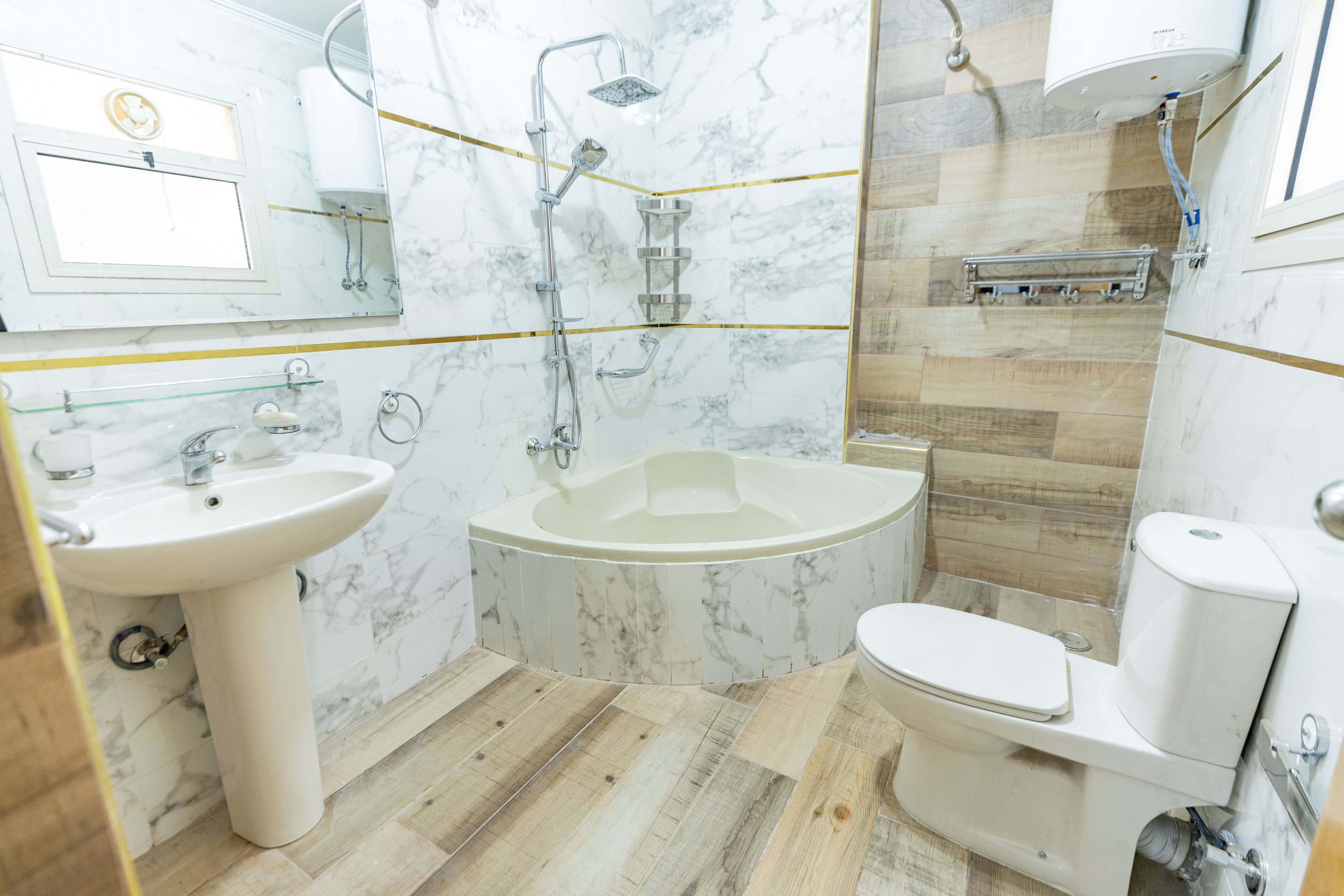Comfort Apartment | 3 bedrooms, individually furnished, desk, laptop workspace