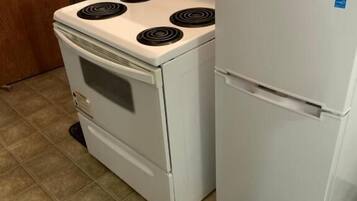 Deluxe Double Room | Private kitchenette