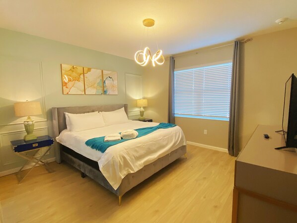 12 bedrooms, in-room safe, desk, iron/ironing board