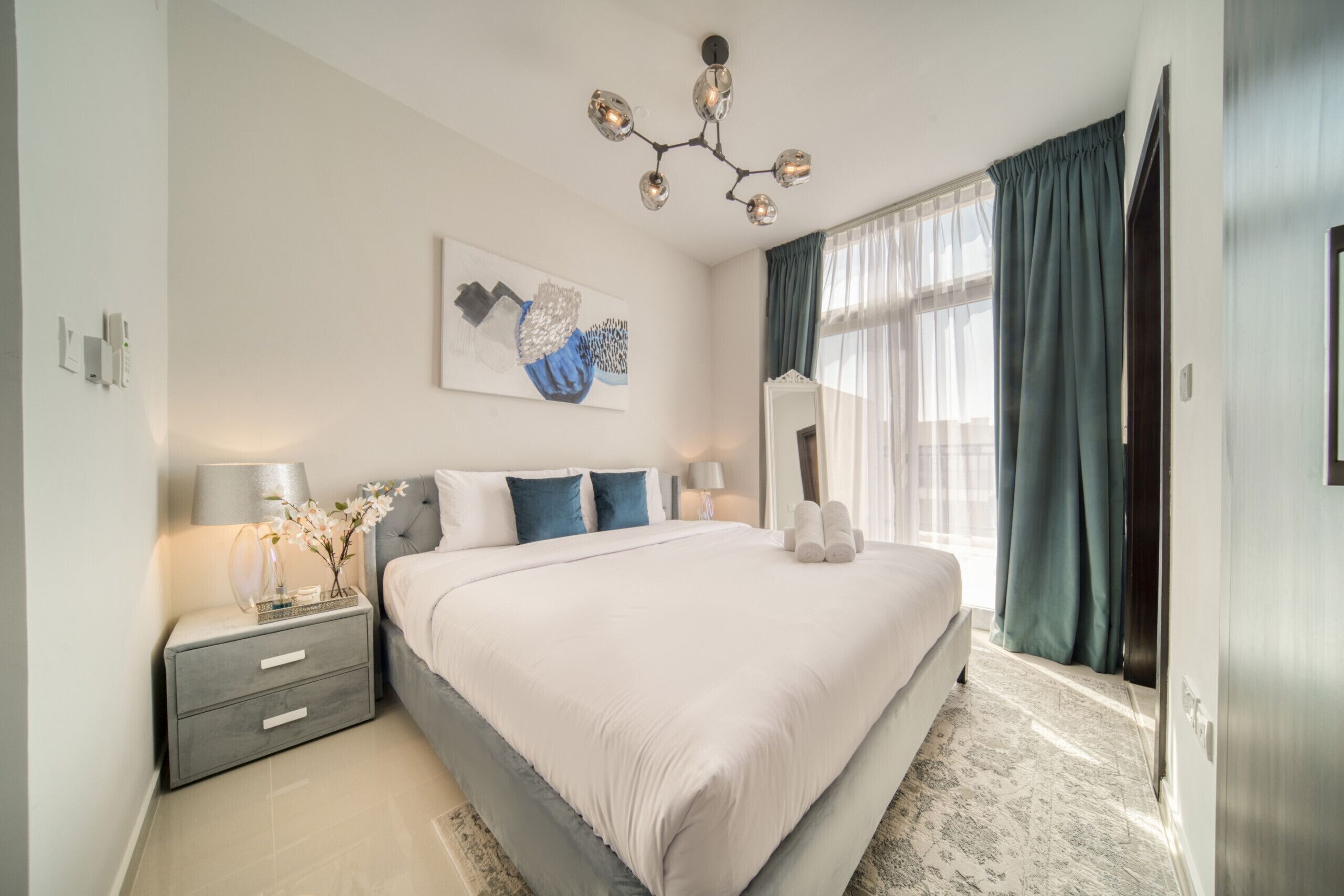 4 slaapkamers, een kluis op de kamer, een strijkplank/strijkijzer