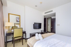 1 bedroom, in-room safe, iron/ironing board, free WiFi