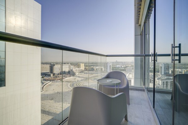 Property grounds - Elegant 1BR at Montrose Residence B Al Barsha South by Deluxe Holiday Homes (Dubai)