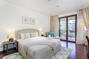 2 chambres, coffres-forts dans les chambres, fer et planche Ă repasser