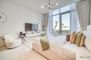 Een strijkplank/strijkijzer, gratis wifi, beddengoed