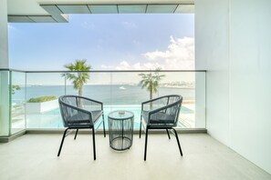 Property grounds - Peaceful 1BR at The Anwa By Omniyat Dubai Maritime City by Deluxe Holiday Homes (Dubai)
