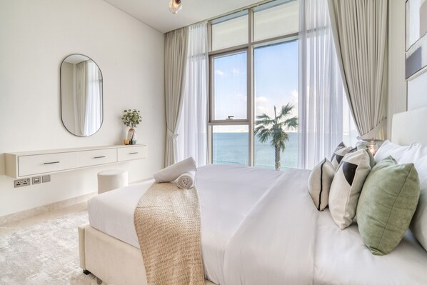1 bedroom, in-room safe, iron/ironing board, free WiFi