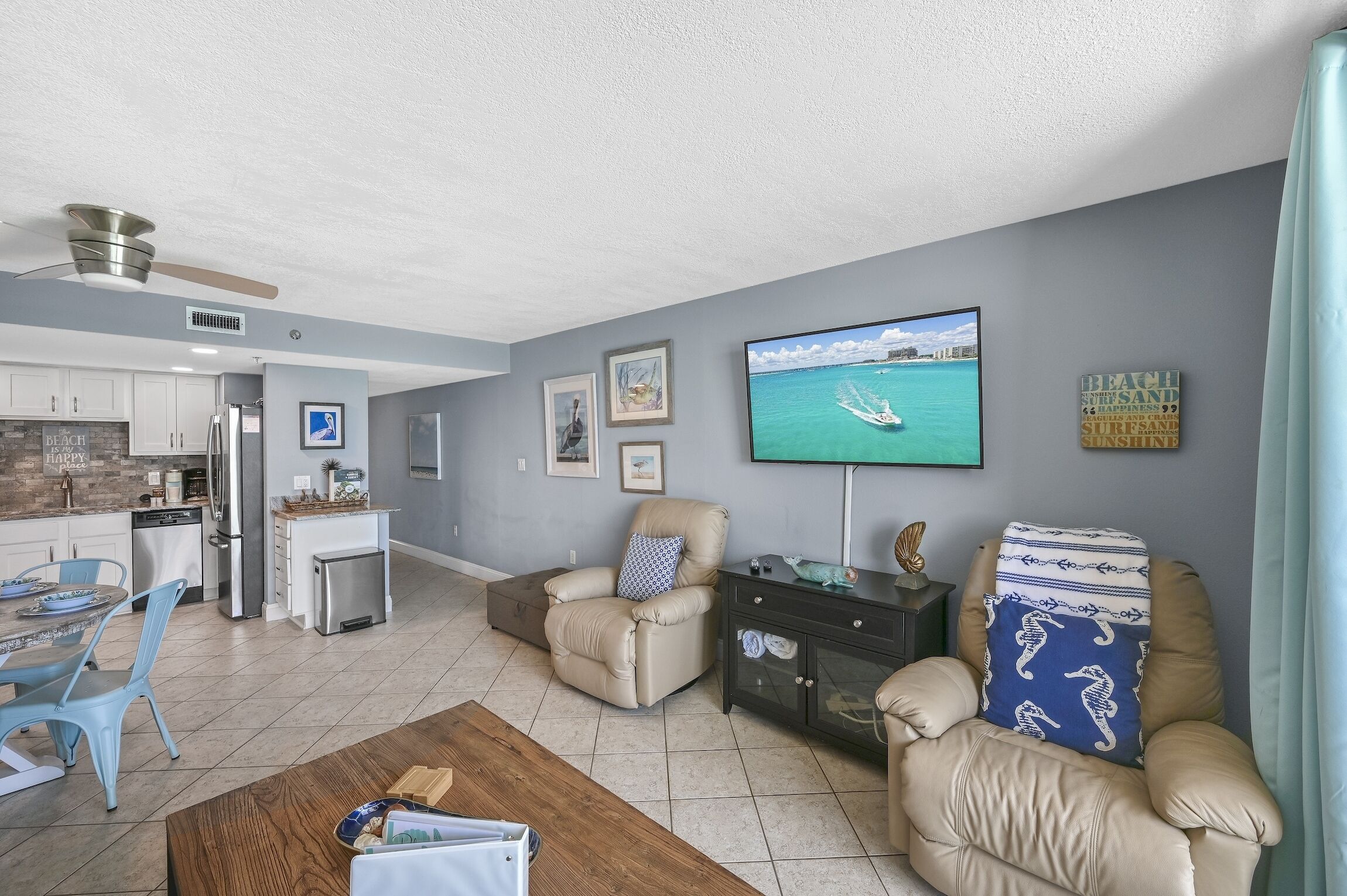 Every Day Feels Like the Weekend! Sunsets + Heated Pools + Hot Tubs!