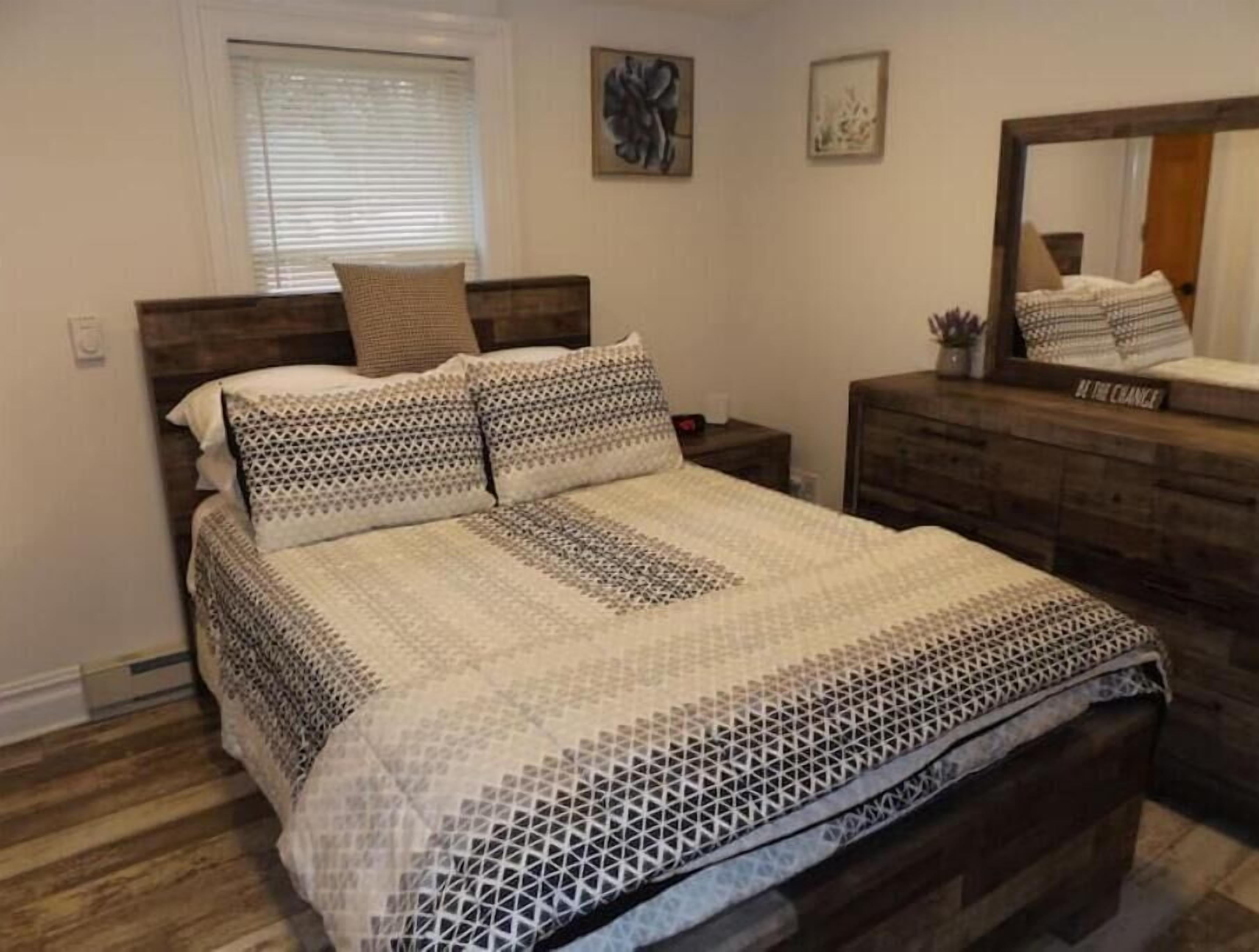 1 bedroom, desk, iron/ironing board, free WiFi