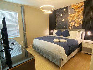 12 bedrooms, in-room safe, iron/ironing board, free WiFi