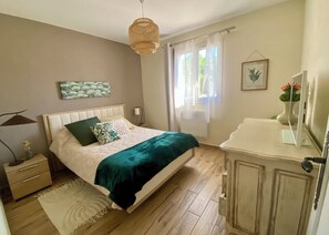 2 habitaciones, wifi gratis y ropa de cama 