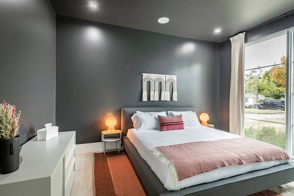 The Mansion at Lover's Lane