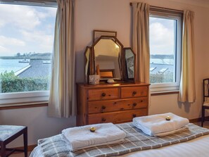 3 chambres, Wi-Fi gratuit, draps fournis