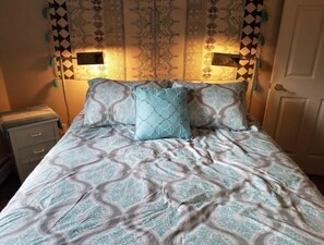 2 bedrooms - The "Keep" Great Views !! (Lincoln)