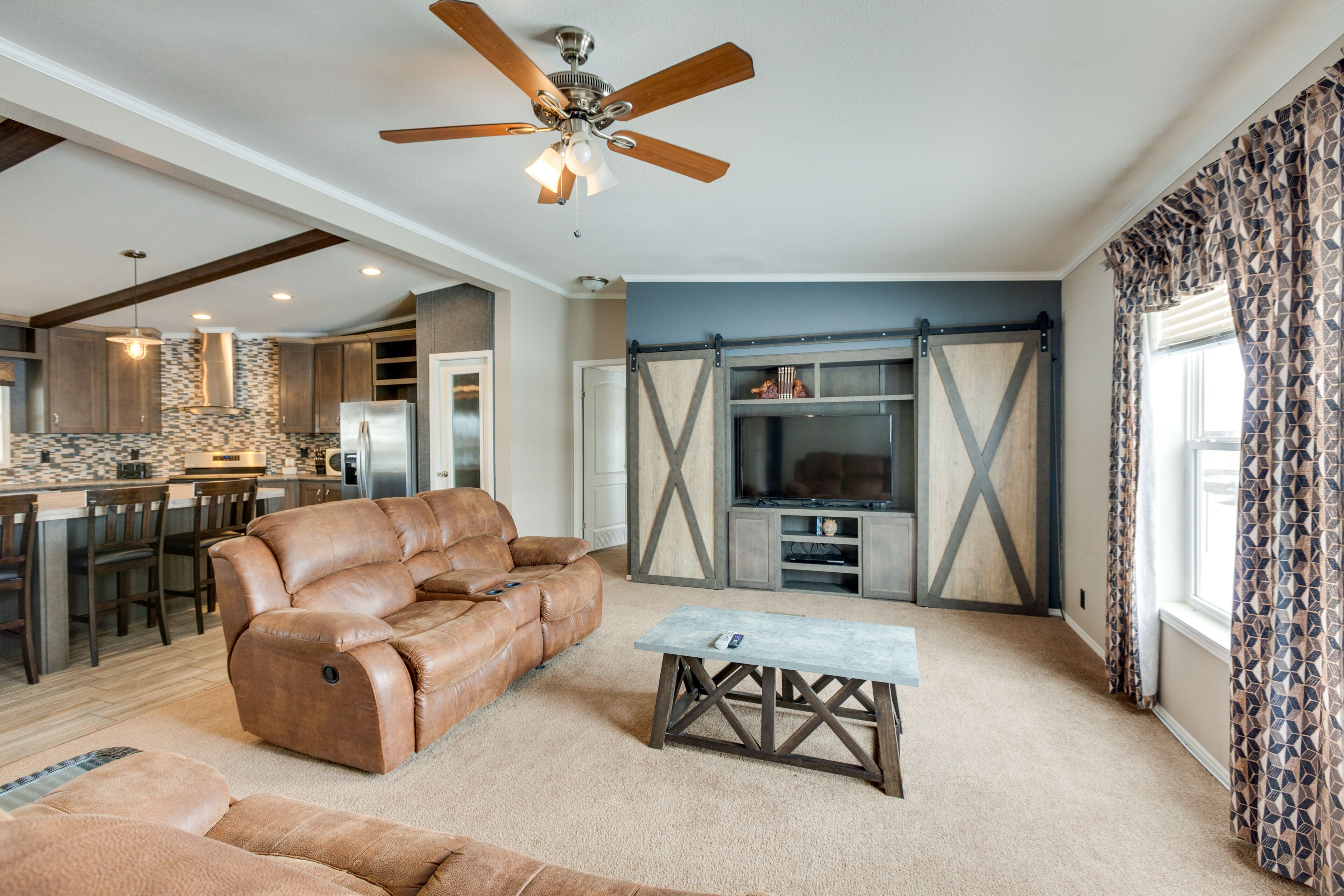 Spacious Tierra Amarilla Ranch House w/ Deck!