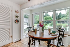 Dining - Maggie Valley Historic Farmhouse on 5 Acres! (Maggie Valley)