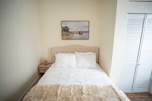 2 bedrooms, WiFi, bed sheets