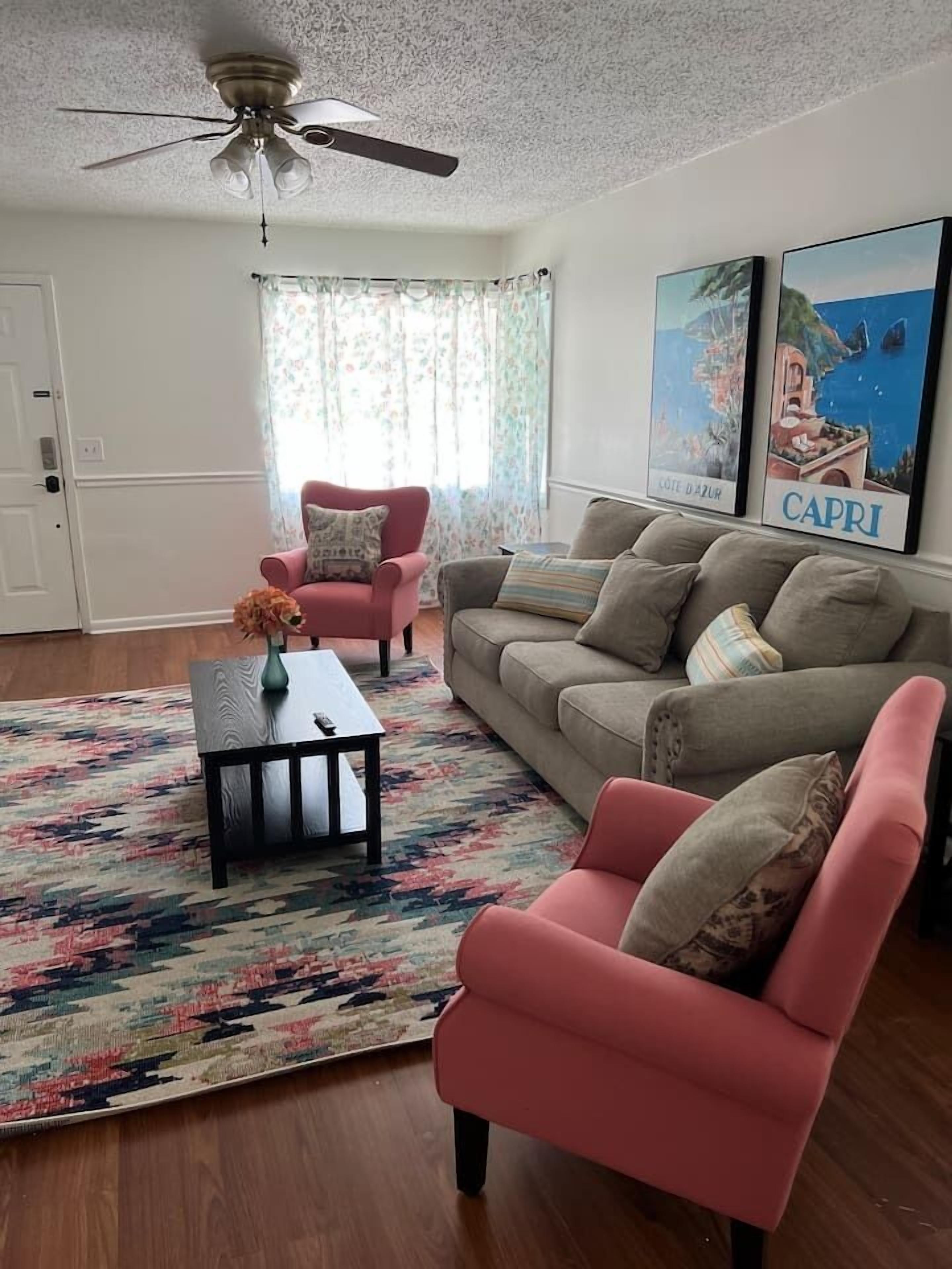 3 bedroom 2 bath, minutes to campuses and Capital