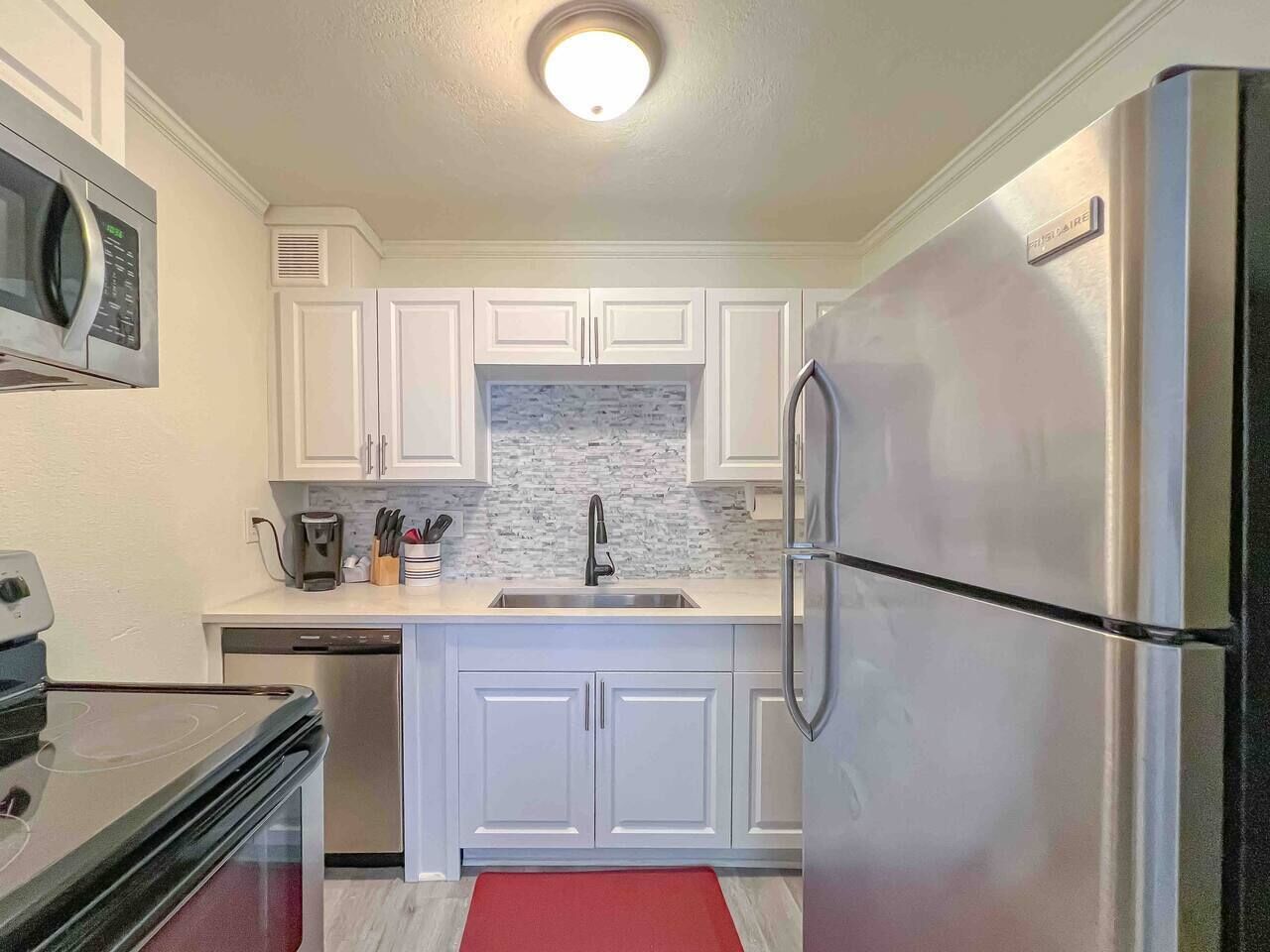 FSU Getaway Studio walking distance to Stadium!!!