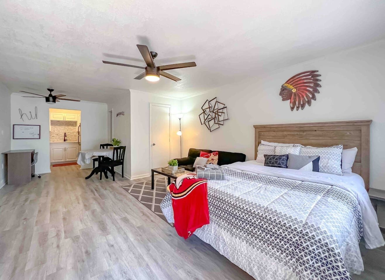FSU Getaway Studio walking distance to Stadium!!!