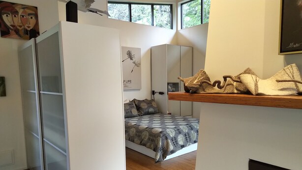 1 slaapkamer, een strijkplank/strijkijzer, gratis wifi, beddengoed