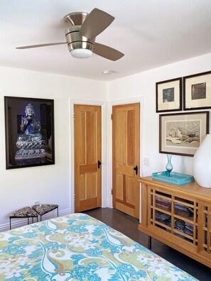 3 quartos, ferros/tábuas de passar roupa, Wi-Fi, roupa de cama