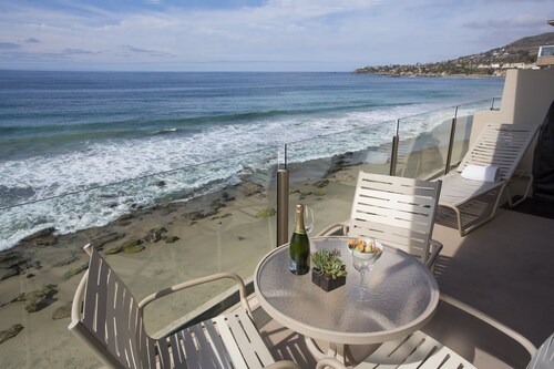 Sunset Cove Villas in Laguna Beach