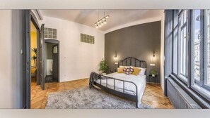 2 chambres, bureau, fer et planche à repasser, Wi-Fi gratuit