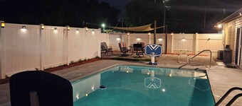 Home Paradise Lakeland Backyard Jacuzzi & Private Pool Heater Free!!!