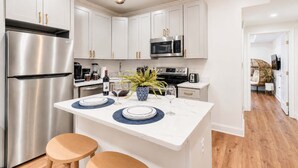 Unclassified image, 5 of 24, button - Lincoln Lofts: 202 | Bright & Stylish DC Retreat (Washington)
