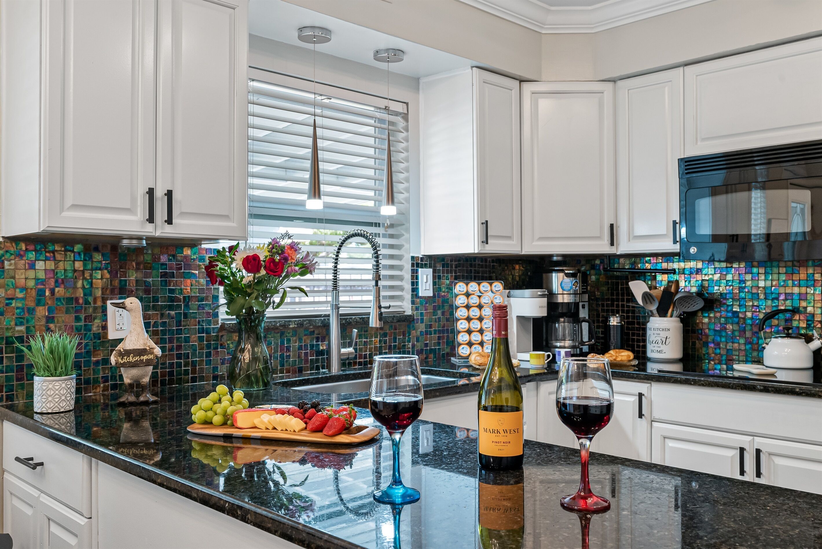 Upscale Luxury Property in Fantastic Location