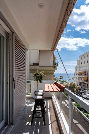 Property grounds - The Black Marble - Sea View / 2BR / 1,5BA (Paleo Faliro)