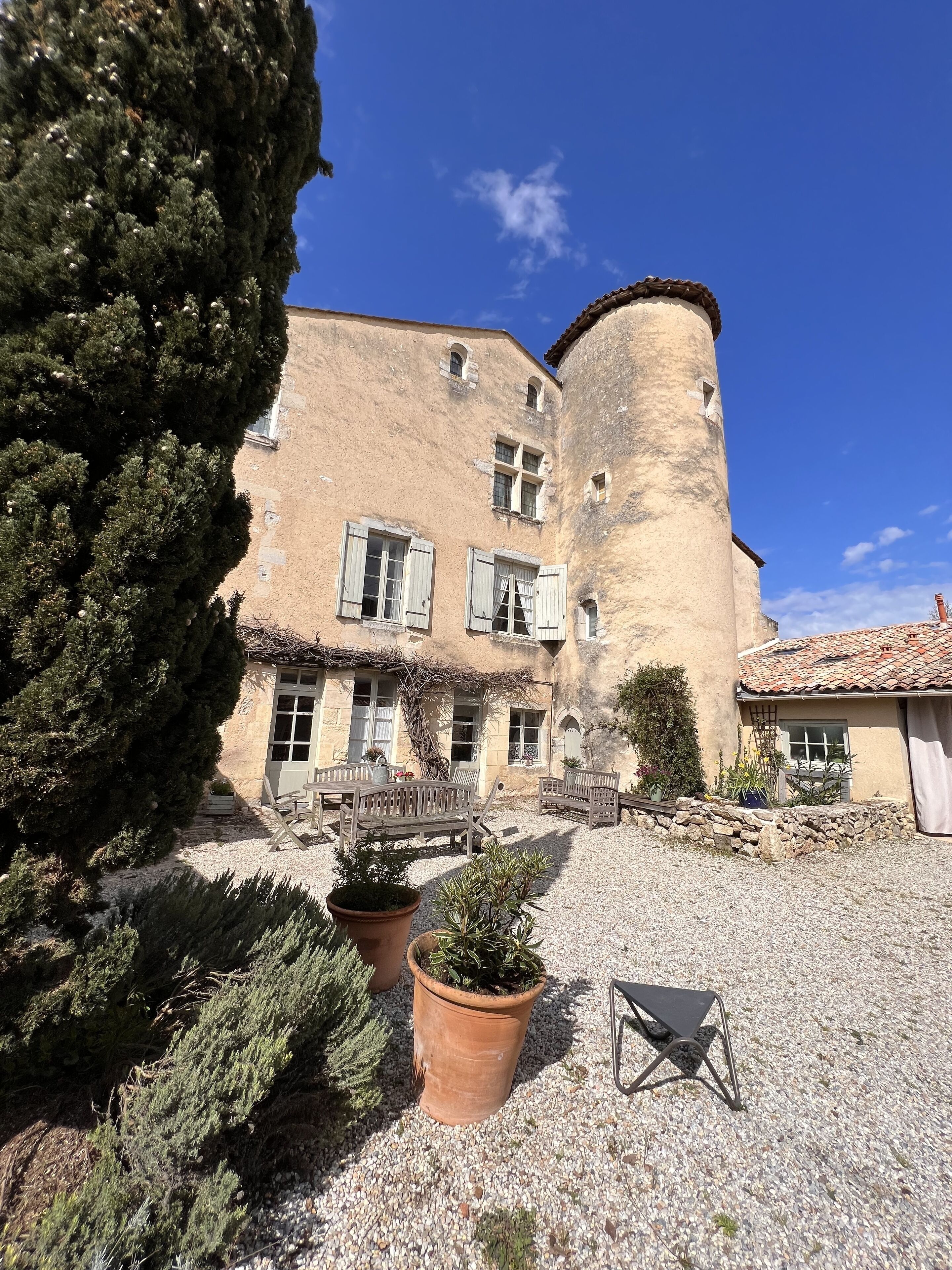 Beautiful 16th century residence with swimming pool
