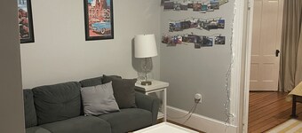 Full 2 bedroom apt in beautiful Warren RI
Floor 2