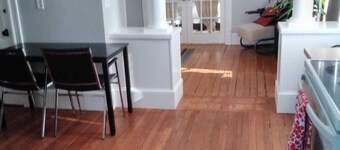 Full 2 bedroom apt in beautiful Warren RI
Floor 2