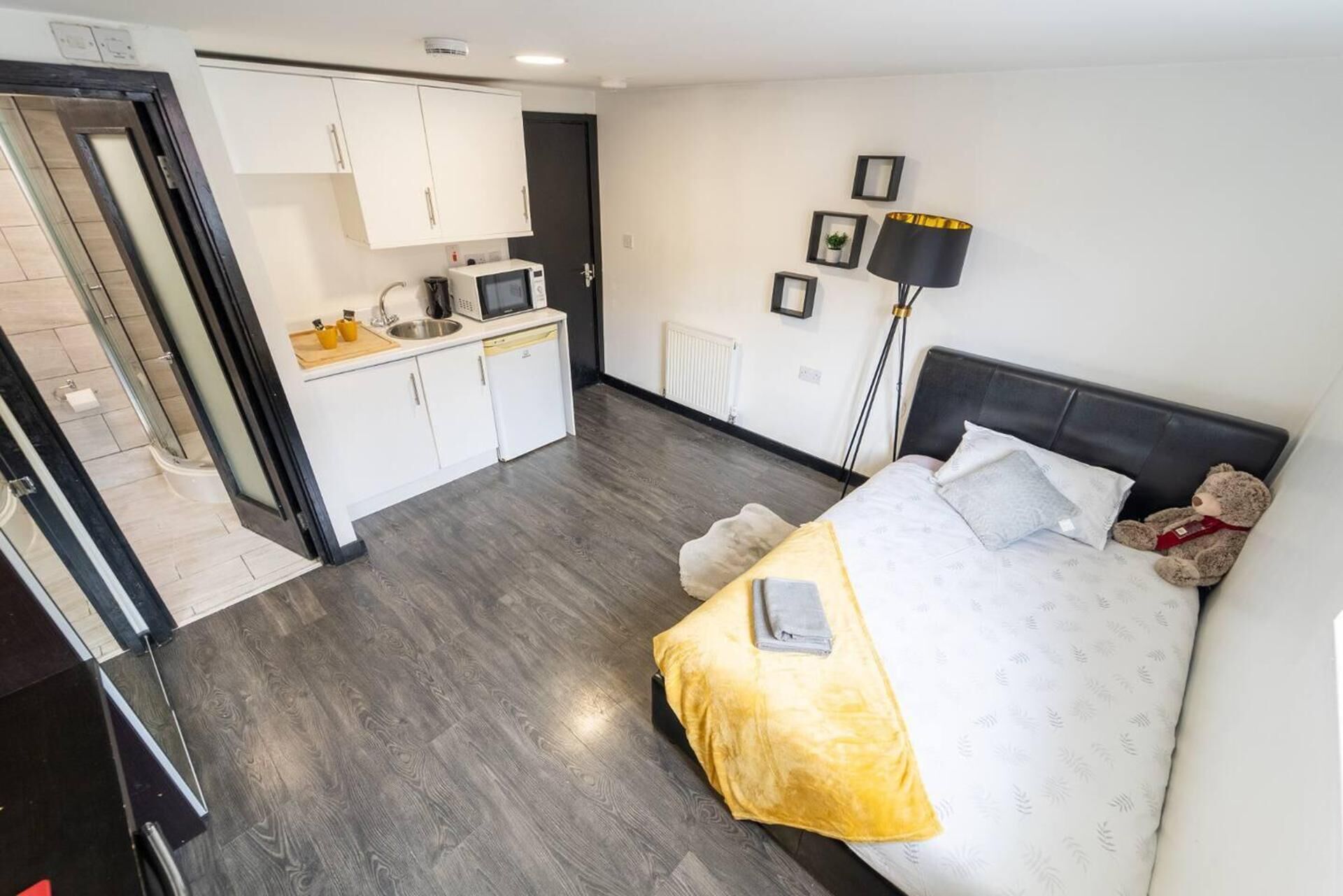 Modern Studio Next to University of Birmingham