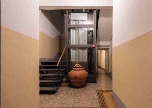 Interior - San Niccolò Dream in Florence by Mmega (Firenze)