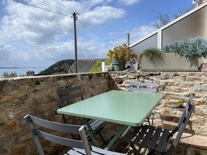 Outdoor dining - 665-Stone house on the heights of Tu Es Roc (ERQUY)