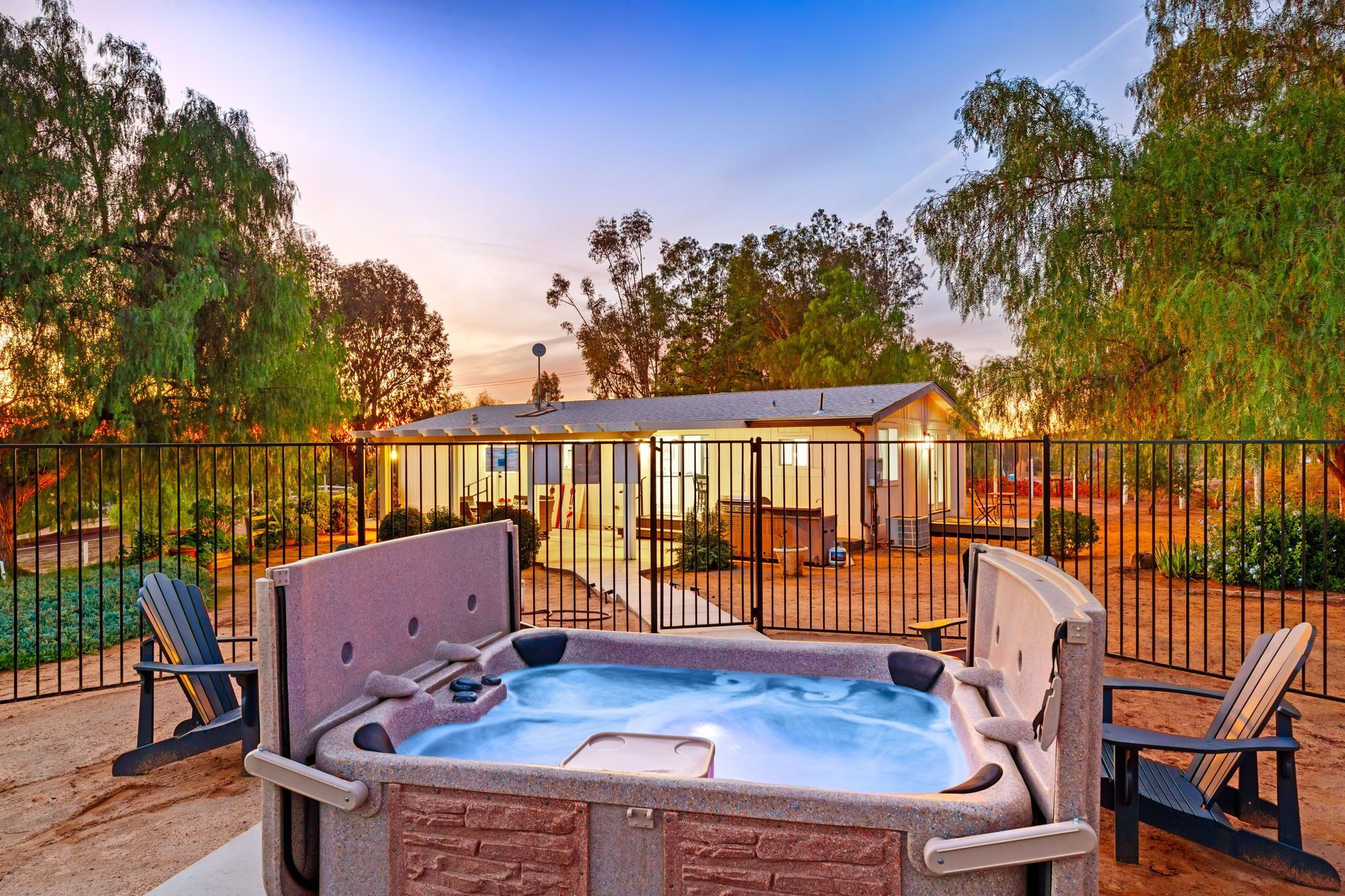 Tina de hidromasaje al aire libre